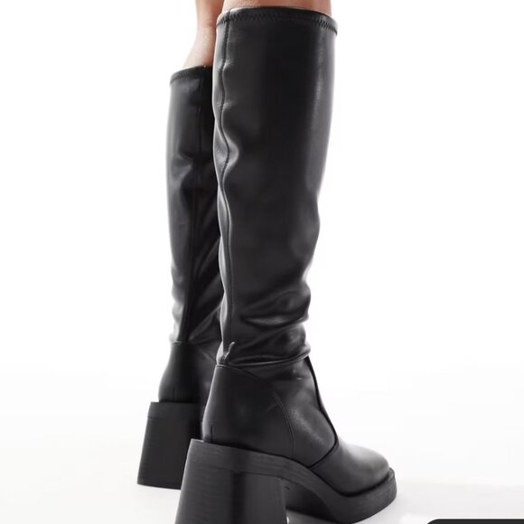 ASOS DESIGN Wide Fit Charlotte heeled knee boots in black - Picture 2 of 3